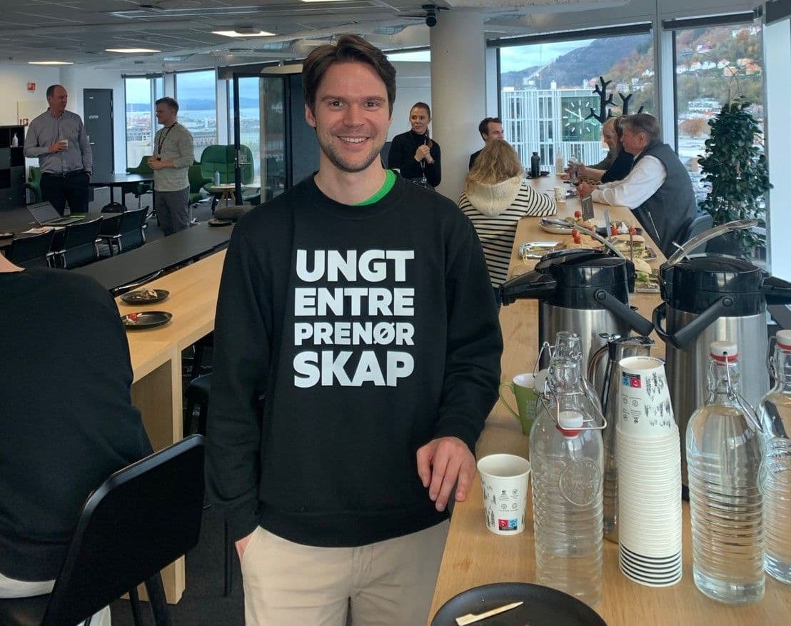 Coverbilde for artikkelen «Ung og lovende - hva er ungt entreprenørskap?»
